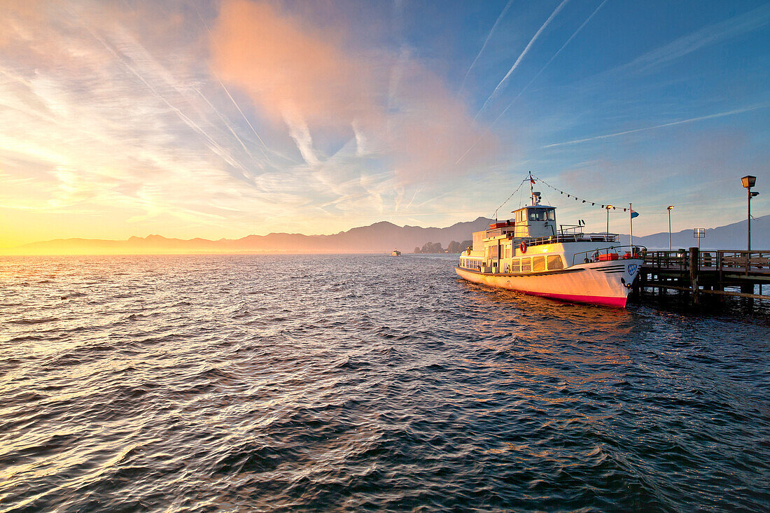 Morgenstimmung in Gstadt, Chiemsee, Chiemgau, Oberbayern, Bayern, Deutschland