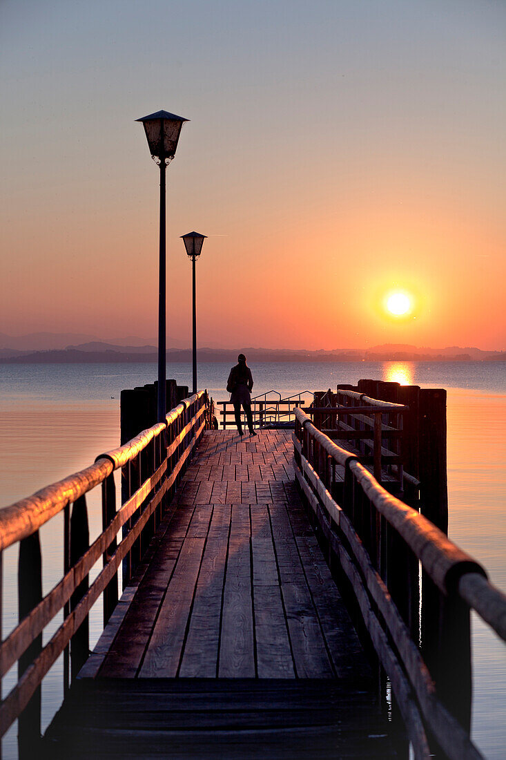 Wooden jetty in Chieming, Chiemsee, Chiemgau, Upper Bavaria, Bavaria, Germany