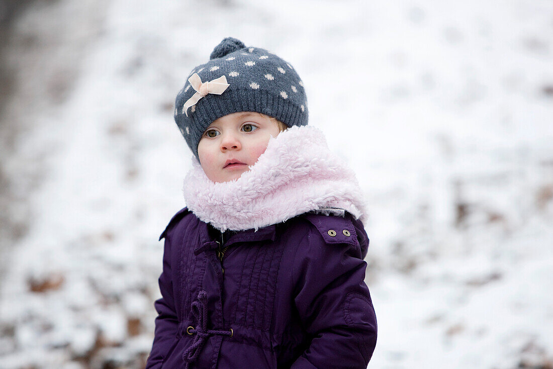 Girl (2 years) in snow