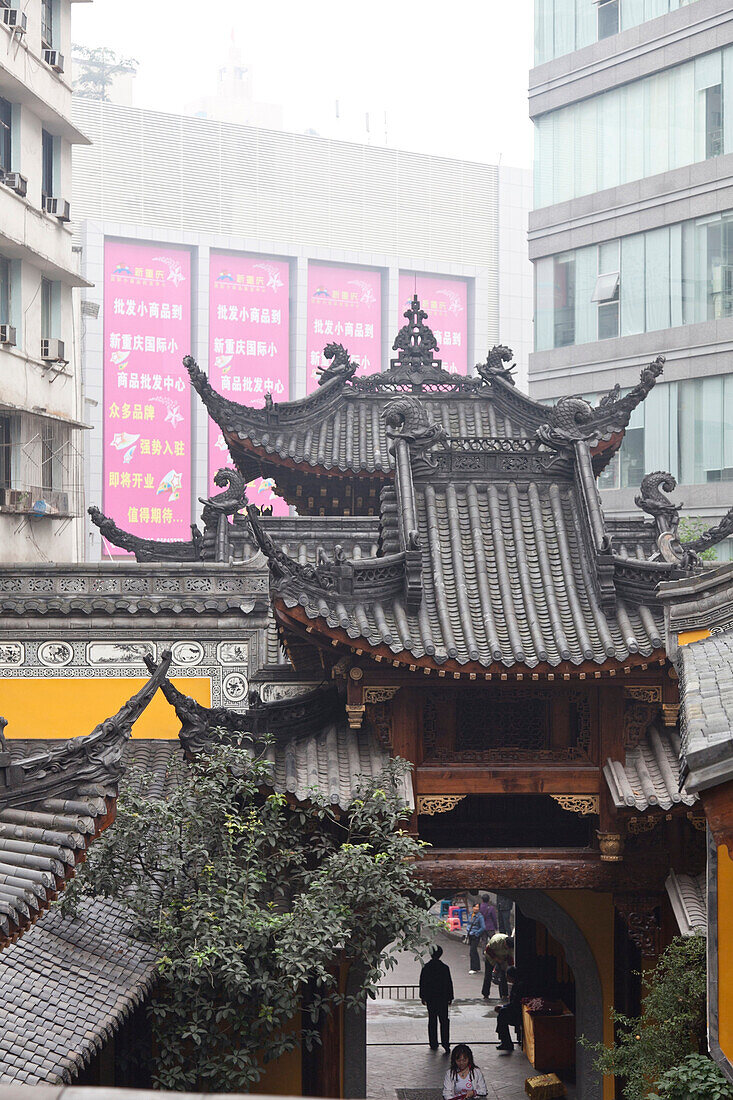 Luohan Tempel, buddhistischer Tempel im Stadtzentrum, touristische Attraktion, Chongqing, VR China