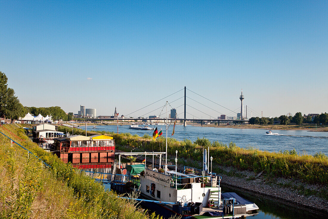 Boats at River Rhine, Düsseldorf, Duesseldorf, North Rhine-Westphalia, Germany, Europe