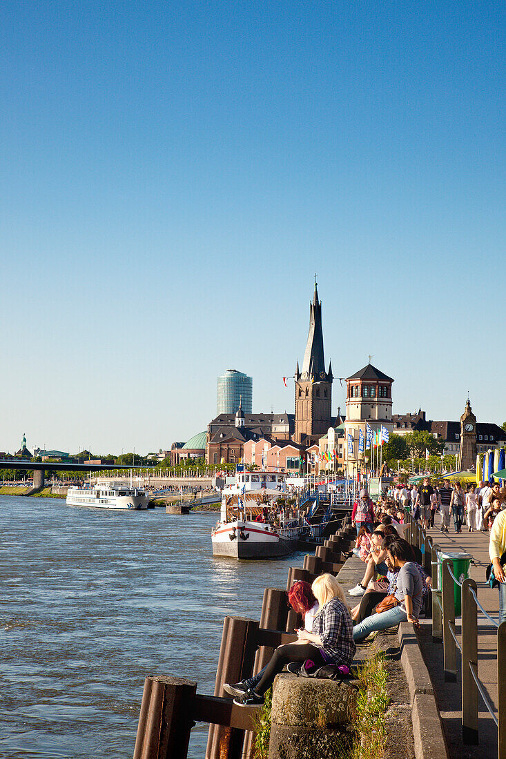 People at Rhine promenade, Düsseldorf, Duesseldorf, North Rhine-Westphalia, Germany, Europe