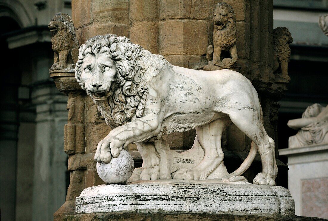 Florence, Tuscany, Italy Lion statue by Flaminio Vacca on steps of the Loggia dei Lanzi in the Piazza della Signoria, Florence