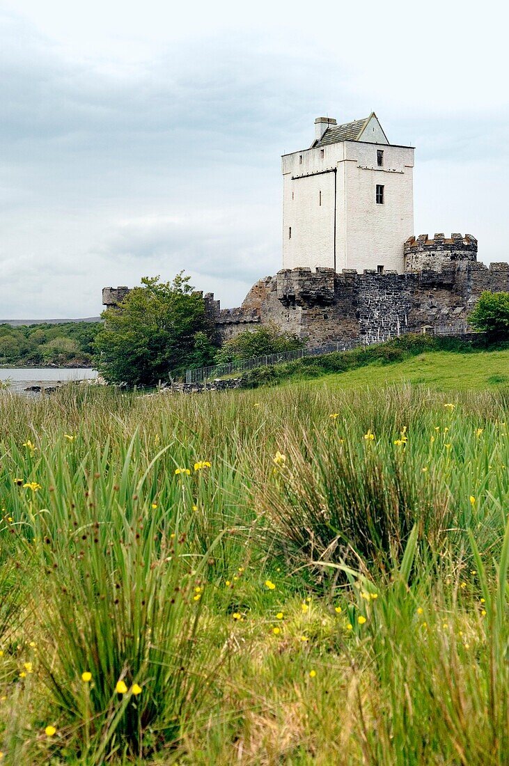 Doe Castle on the Sheep Haven shore near Creeslough, Donegal, Ireland Once chief stronghold of the Scots MacSwiney clan