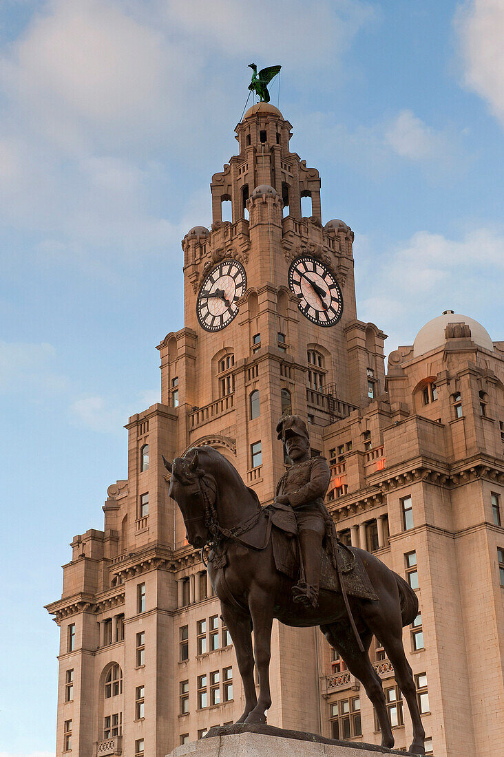 King Edward VII Monument & Liver Building Pier Head, Liverpool, Merseyside, UK - England