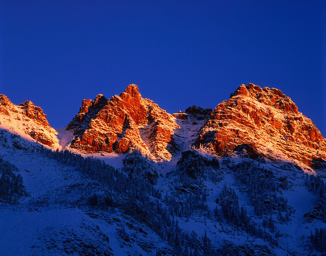 Peaks near Maroon Bells, Maroon Bells, Colorado, USA