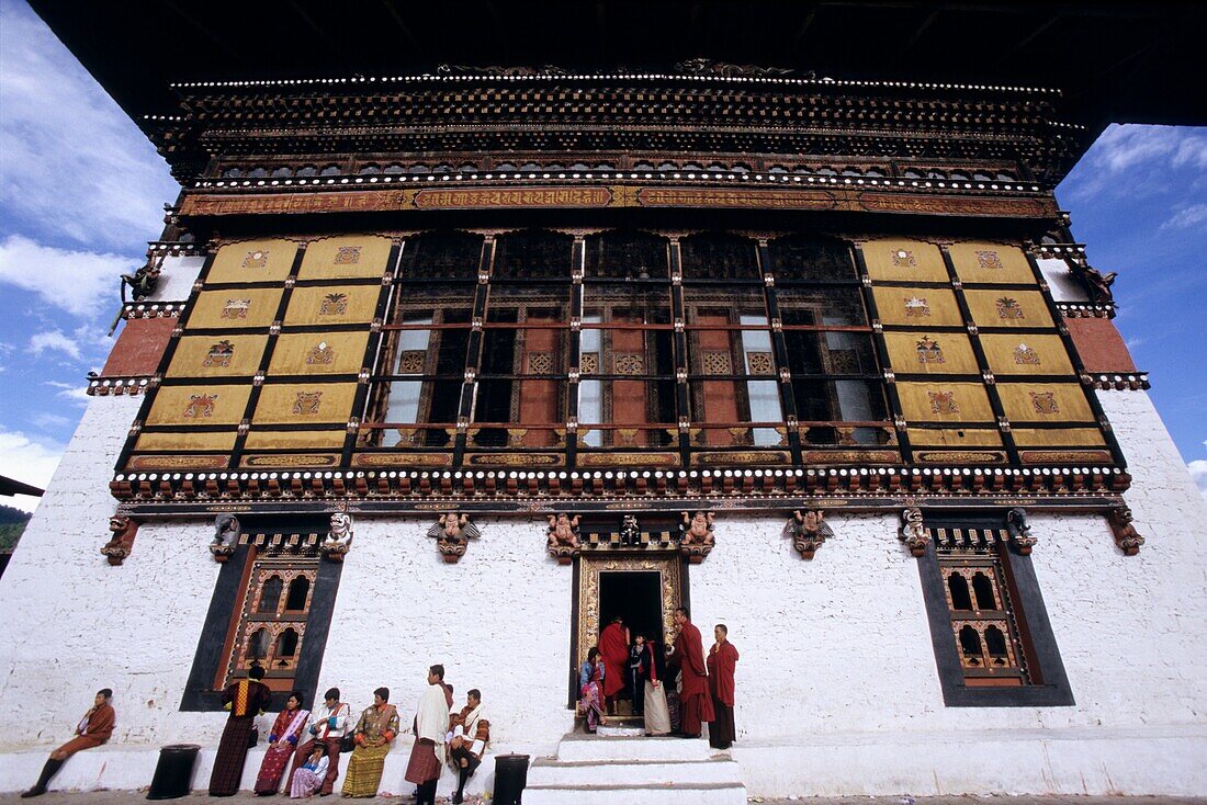 The wonderful architecture of the Thimphu dzong, Bhutan