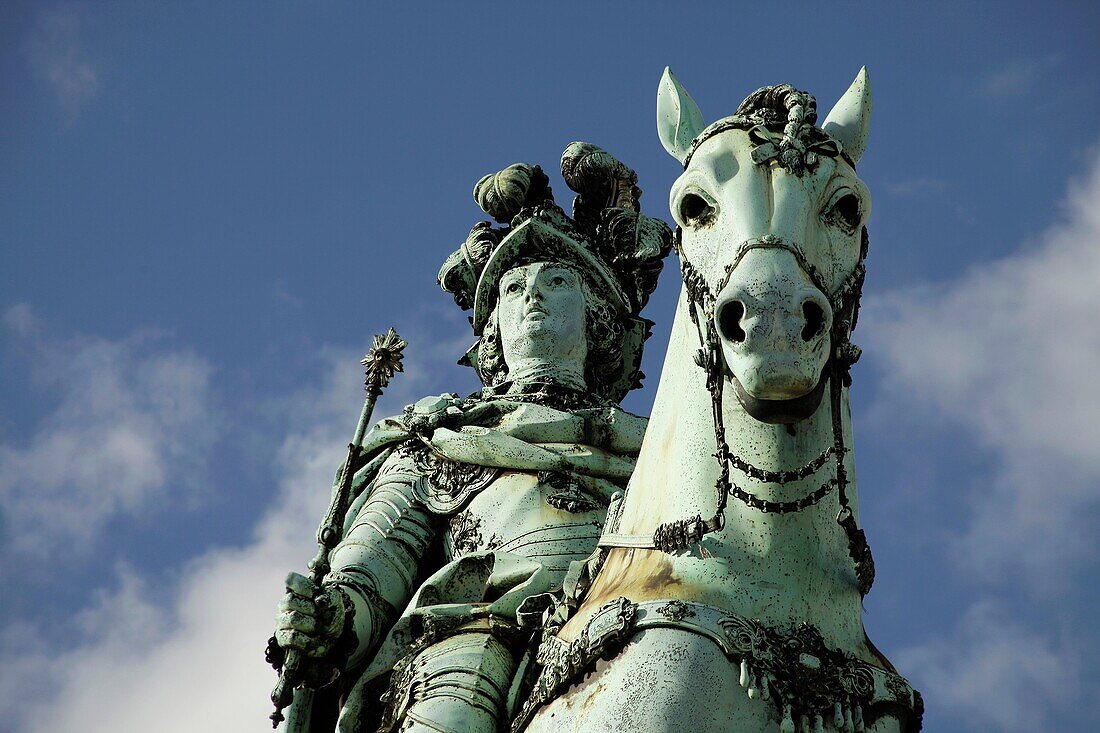 Equestrian statue of King Jose I in Commerce Square Praca do Comercio or Terreiro do Paco in Lisbon, Portugal, Europe