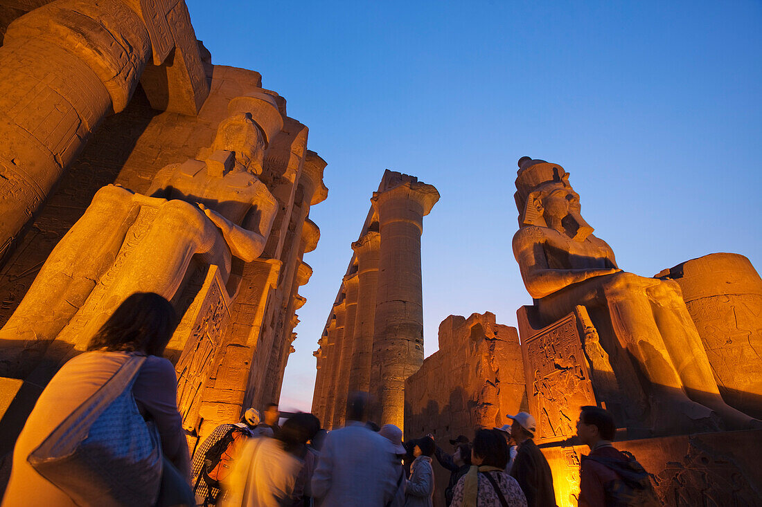 Great court of Ramesses II in the evening light, Luxor Temple, Luxor, Egypt, Africa