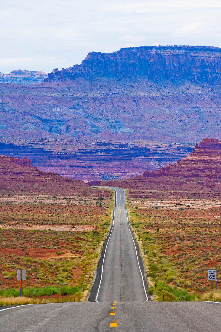 Road Through Desert, Arizona, US