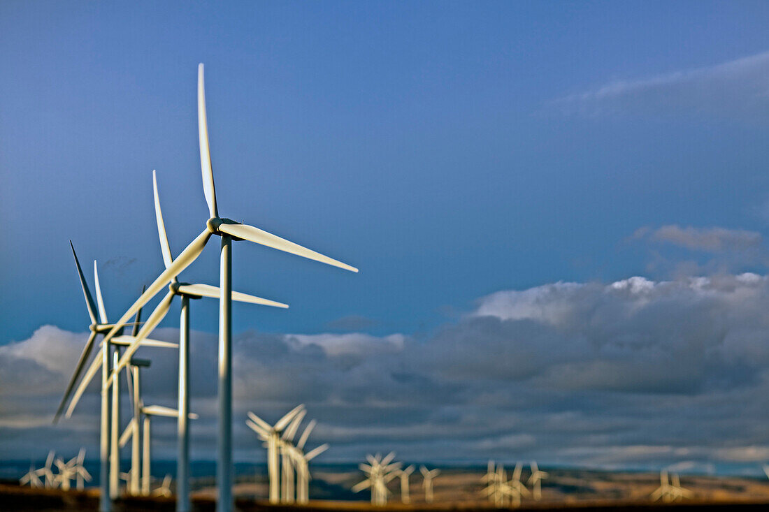 Wind Turbines, Ellensburg, WA, US