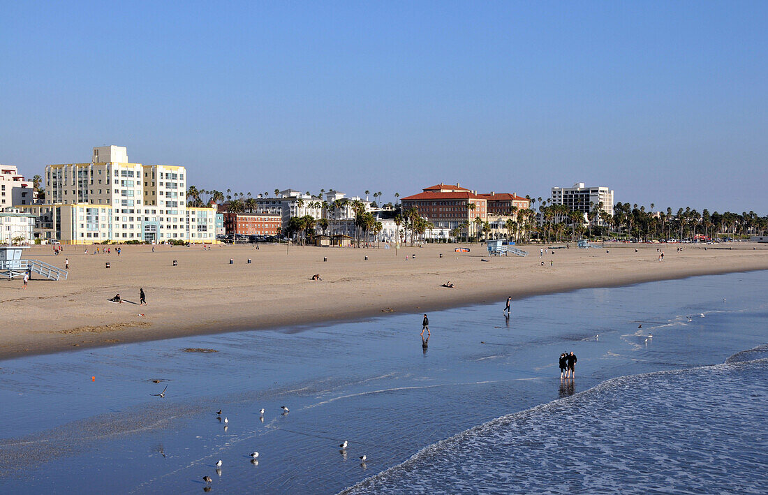 Blick auf Sandstrand in Santa Monica, Los Angeles, Kalifornien, USA, Amerika