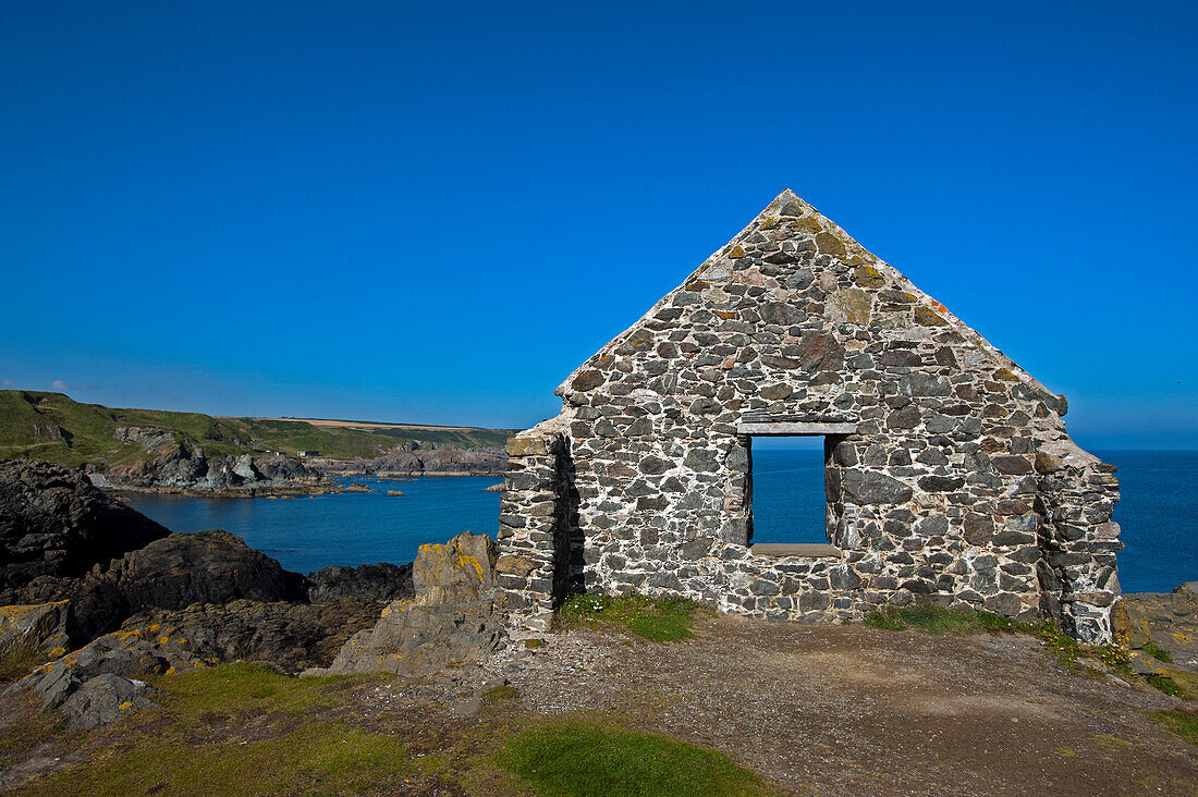 Ruine oberhalb des Hafens von Portsoy, Aberdeenshire, Schottland