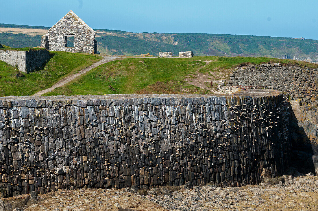 Hafenmauer im alten Hafen von Portsoy, Aberdeenshire, Schottland