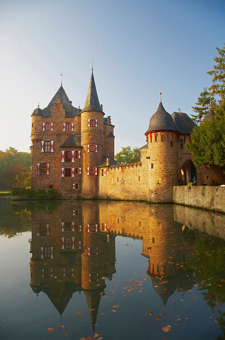 Satzvey castle in Schaven Satzvey, Northern part of Eifel, North Rhine-Westphalia, Germany, Europe