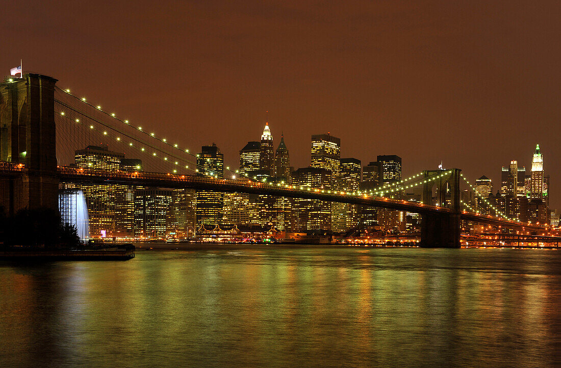 Brooklyn Bridge in der Nacht, New York City, New York, USA, Nordamerika, Amerika