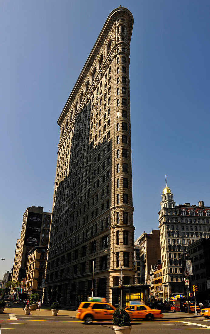 Flat Iron Building, architect Daniel Hudson Burnham, Manhattan, New York City, New York, USA, North America, America