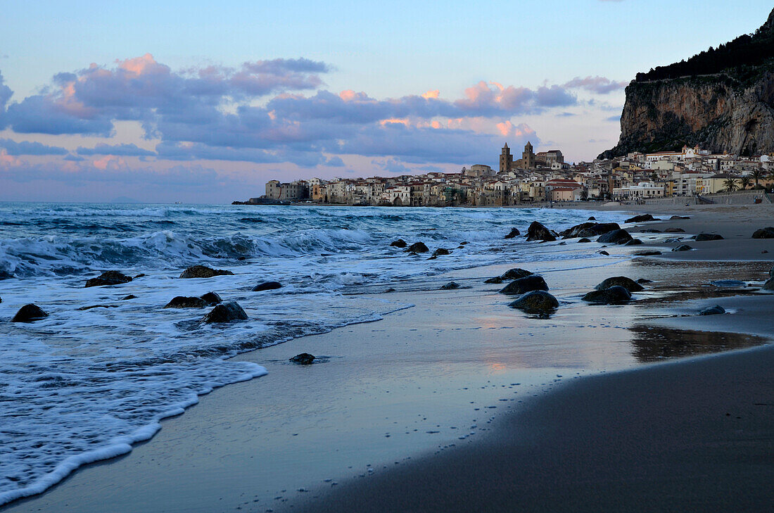 Cathedral and cliff La Rocca in the evening, Cefalú, Palermo, Sicily, Italy