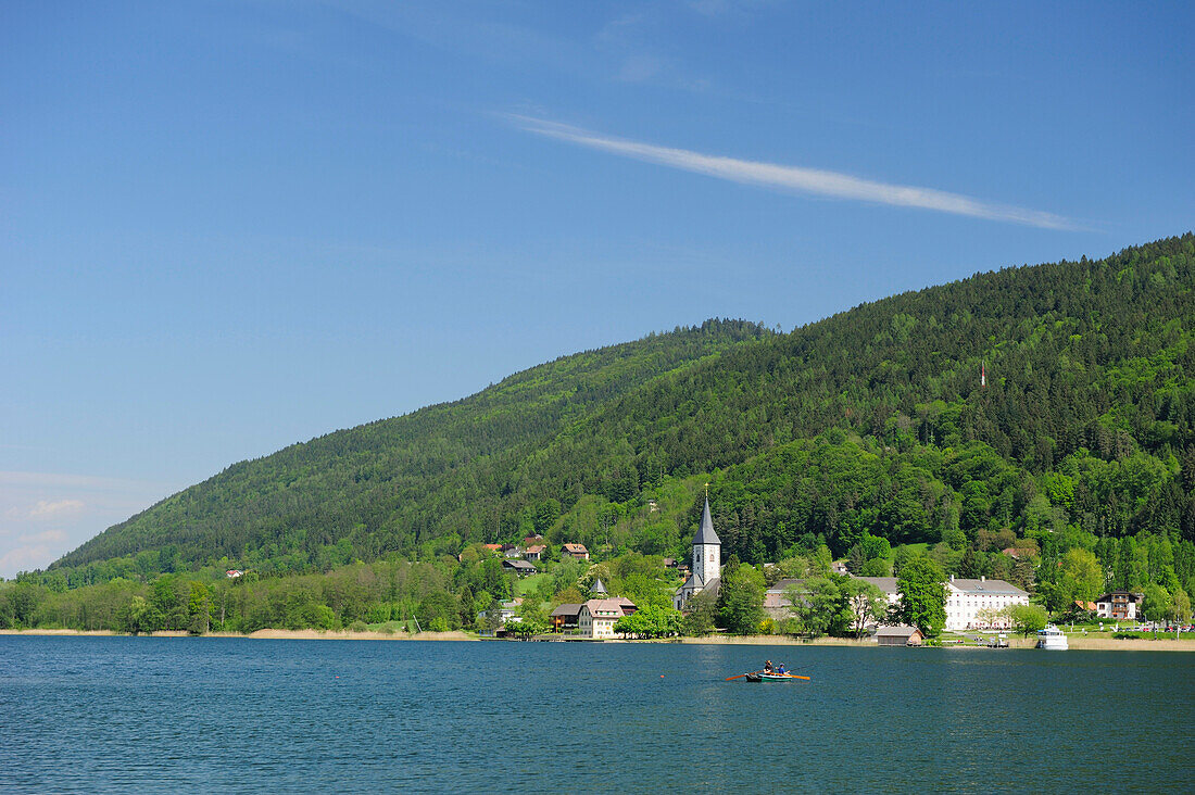 Ossiacher See mit Ossiach, Ossiacher See, Kärnten, Österreich, Europa