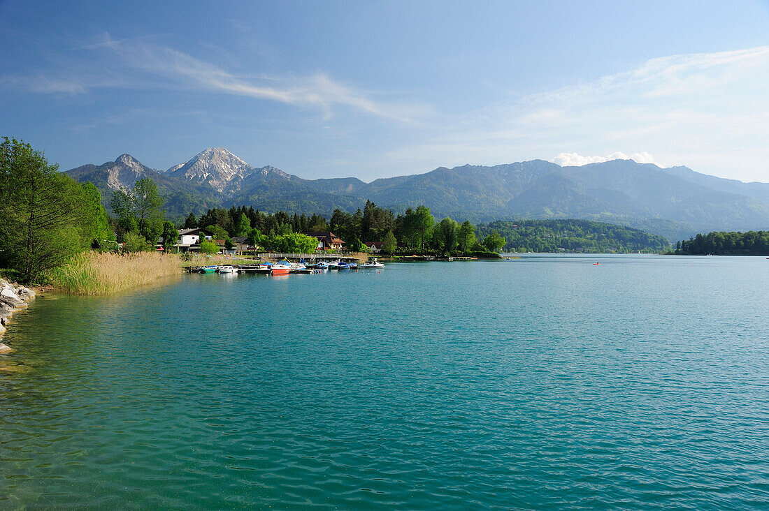 Lake Faaker See and Mittagskogel in the sunlight, Karawanken range, lake Faaker See, Carinthia, Austria, Europe