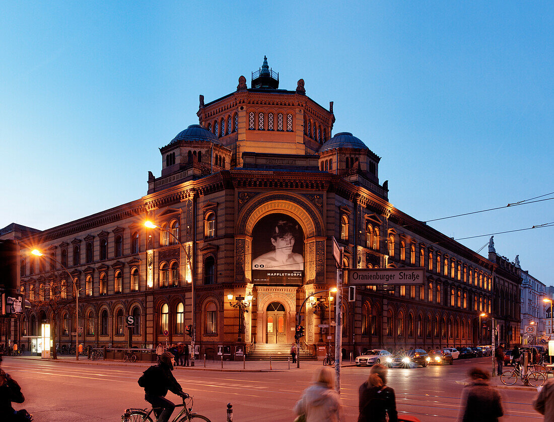 Post Cleansing Department, View of the Postfuhramt at night, Oranienburg Street, Mitte, Berlin, Germany, Europe