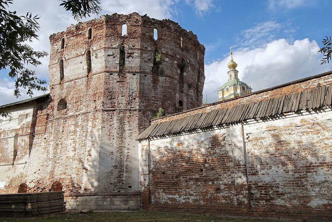 Donskoy Monastery at Donskaya Ul., Aleksandr Solzhenitsyn is buried on the cemetry of the monastery, Moscow, Russia