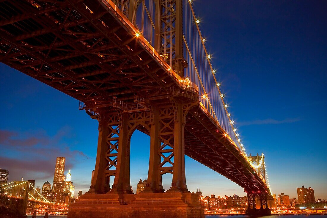 Manhattan Bridge Overpass, June 2010