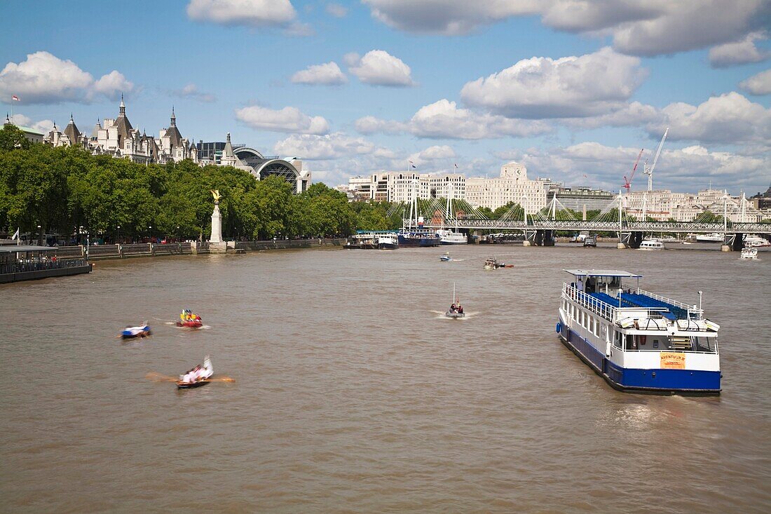 Thames boat race on Thames River, Westminster, London, England, UK