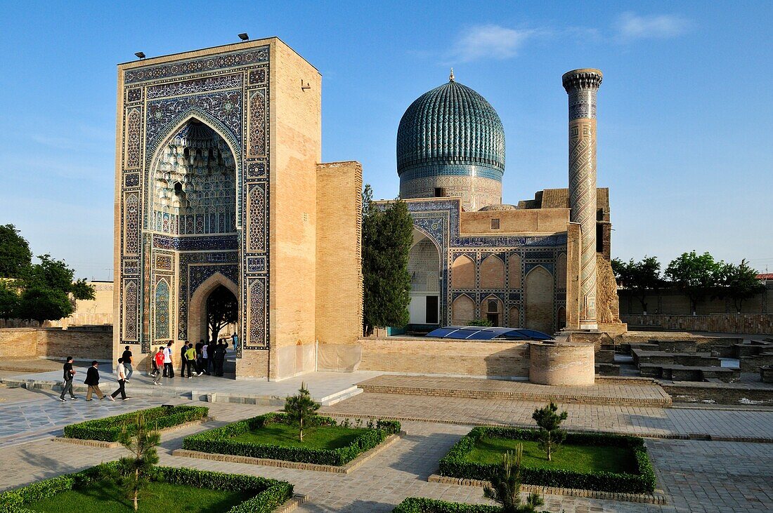 Gur Emir, Gur- Amir, Guri Amir mausoleum, grave of Timur, Temur, Tamerlane, Samarkand, Silk Road, Uzbekistan, Central Asia