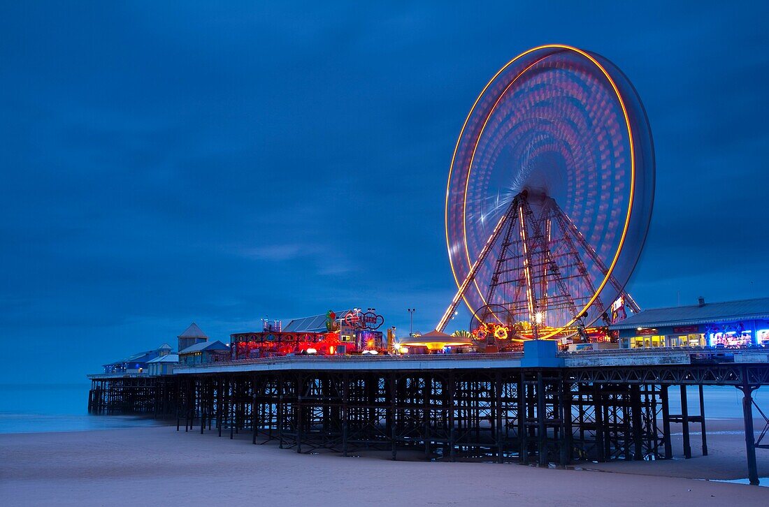 England, Lancashire, Blackpool Blackpool Central Pier at dusk