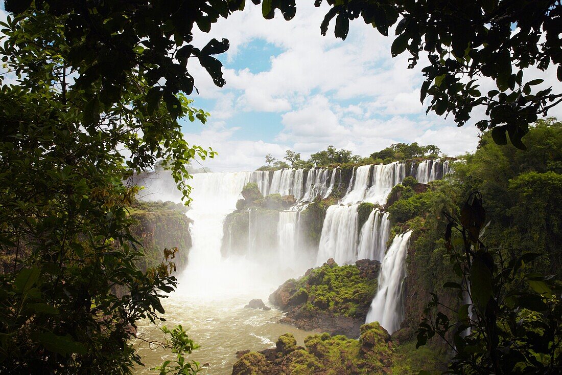 Argentina, Misiones, Iguazu National Park The impressive Iguazu waterfalls - A world heritage site