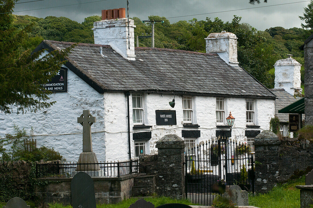 White Horse Inn im Dorf Garmon Chapel, Snowdonia National Park, Wales, Großbritannien