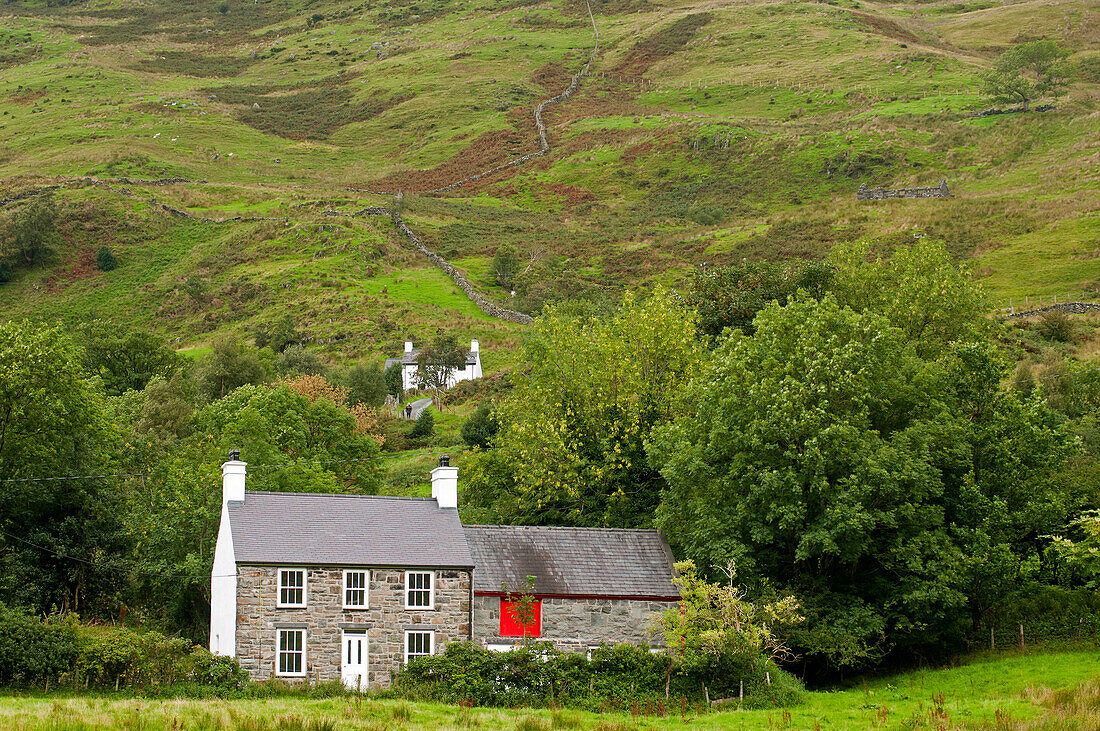 Cottage im Dorf Nant Pertis nahe Llanberris, Snowdonia National Park, Wales, Großbritannien
