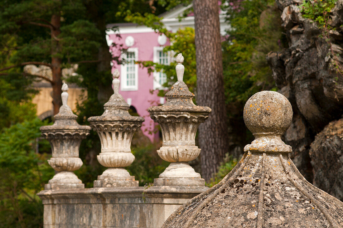 The village of Portmeirion, founded by Welsh architekt Sir Clough Williams-Ellis in 1926, Wales, UK