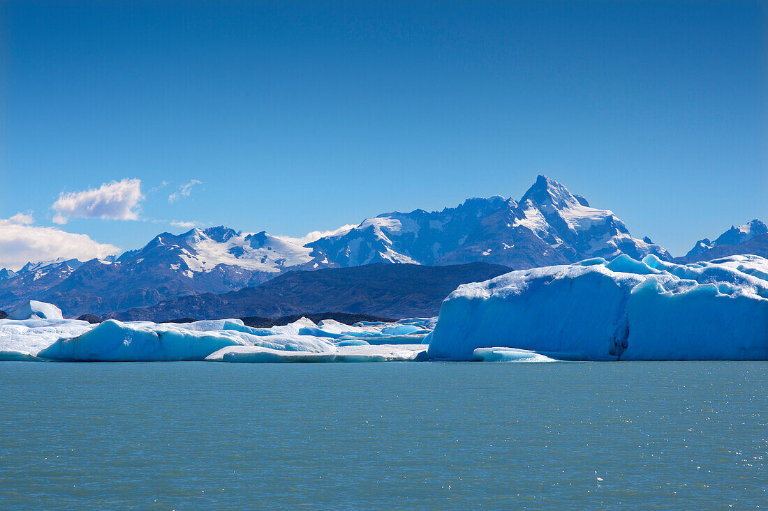 Icebergs at Upsala glacier, Lago Argentino, Los Glaciares National Park, near El Calafate, Patagonia, Argentina