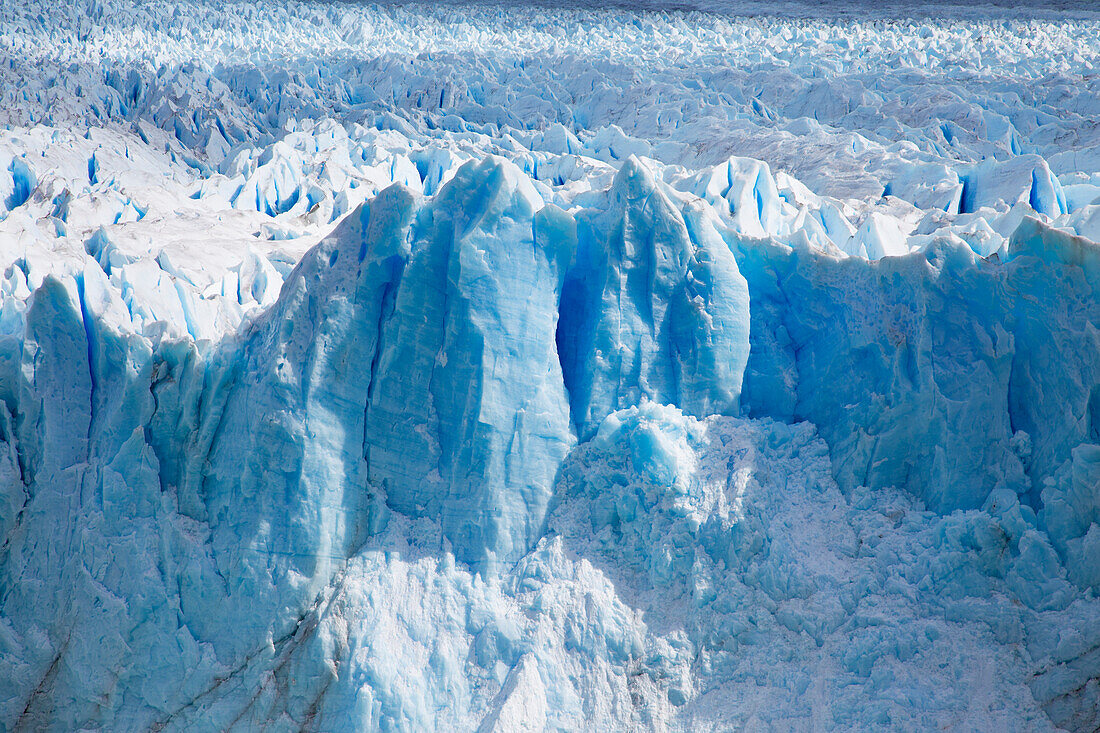 Perito Moreno glacier, Lago Argentino, Los Glaciares National Park, near El Calafate, Patagonia, Argentina