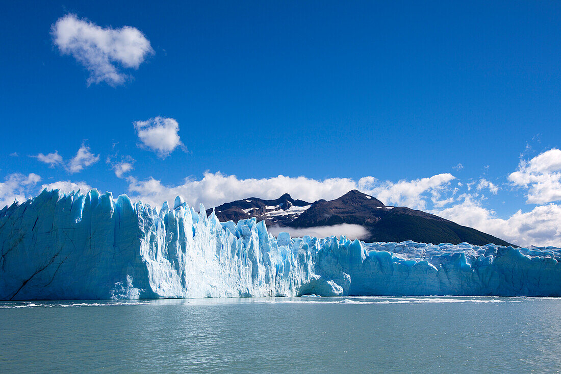 Perito Moreno glacier, Lago Argentino, Los Glaciares National Park, near El Calafate, Patagonia, Argentina