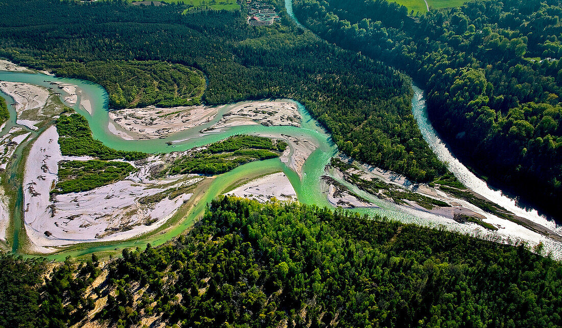 Blick von oben auf Naturschutzgebiet Pupplinger Au, Wolfratshausen, Oberbayern, Deutschland, Europa