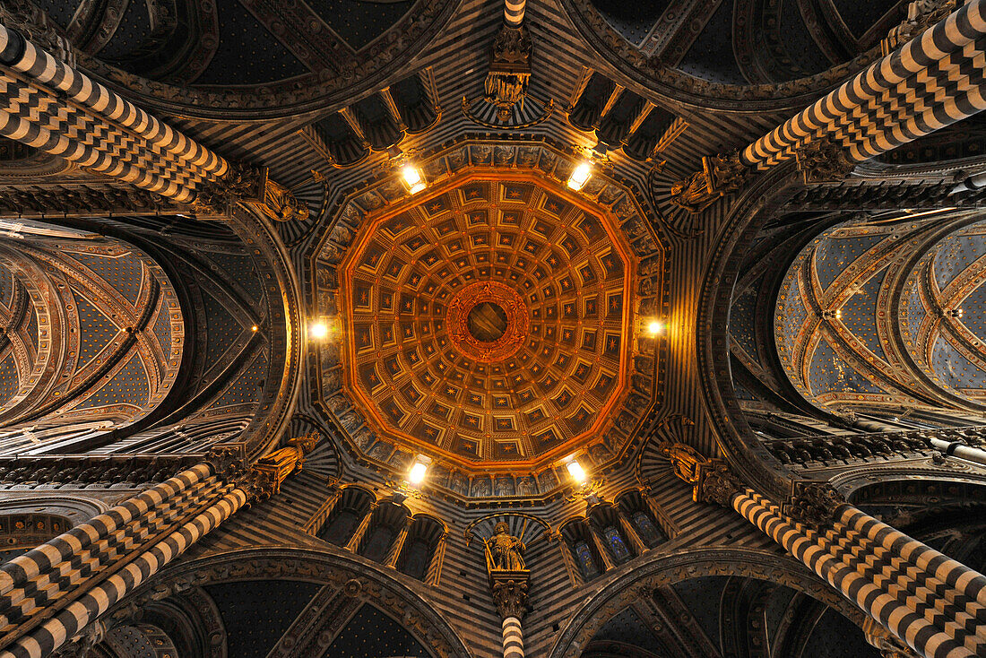 Deckengewölbe im Dom, Siena, Toskana, Italien, Europa