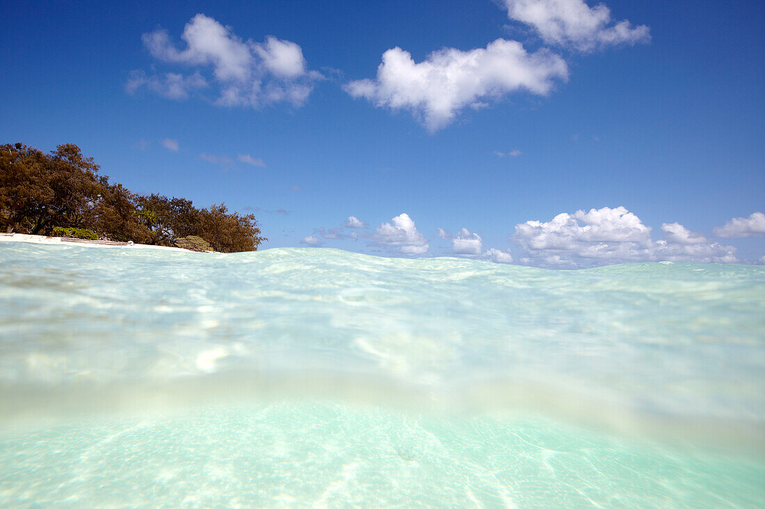 Water near Heron Island, eastern part is part of the Capricornia Cays National Park, Great Barrier Reef Marine Park, UNESCO World Heritage Site, Queensland, Australia