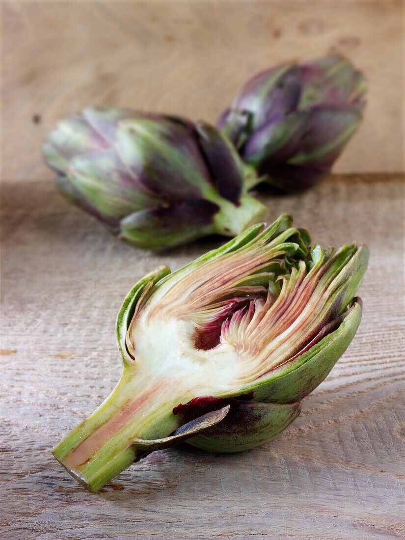 Fresh Globe Artichokes Cynara cardunculus