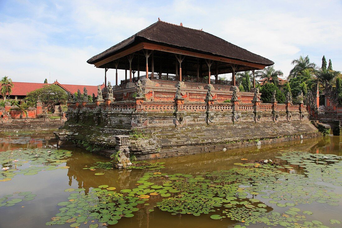 Indonesia, Bali, Semarapura, Bale Kambang, floating pavilion