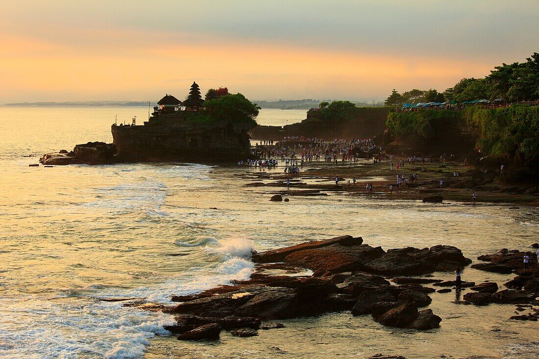 Indonesia, Bali, Tanah Lot Temple, sunset