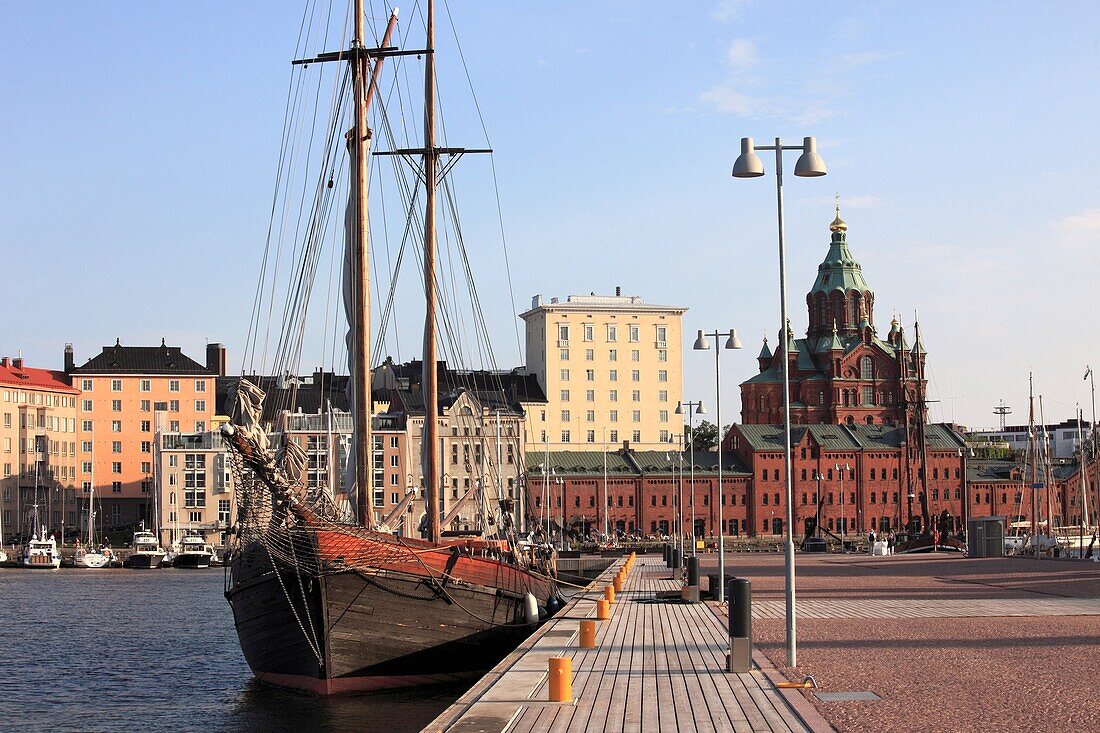 Finland, Helsinki, harbour, Uspenski Orthodox Cathedral