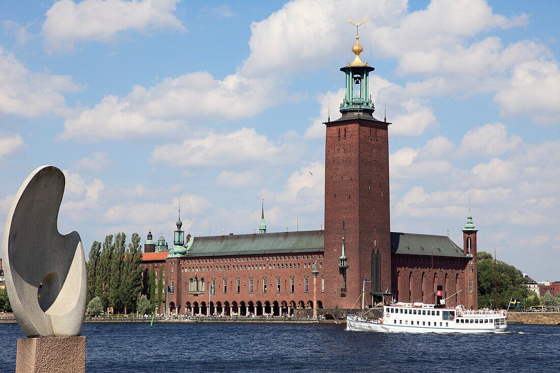 Sweden, Stockholm, City Hall, Stadshuset, sightseeing boat