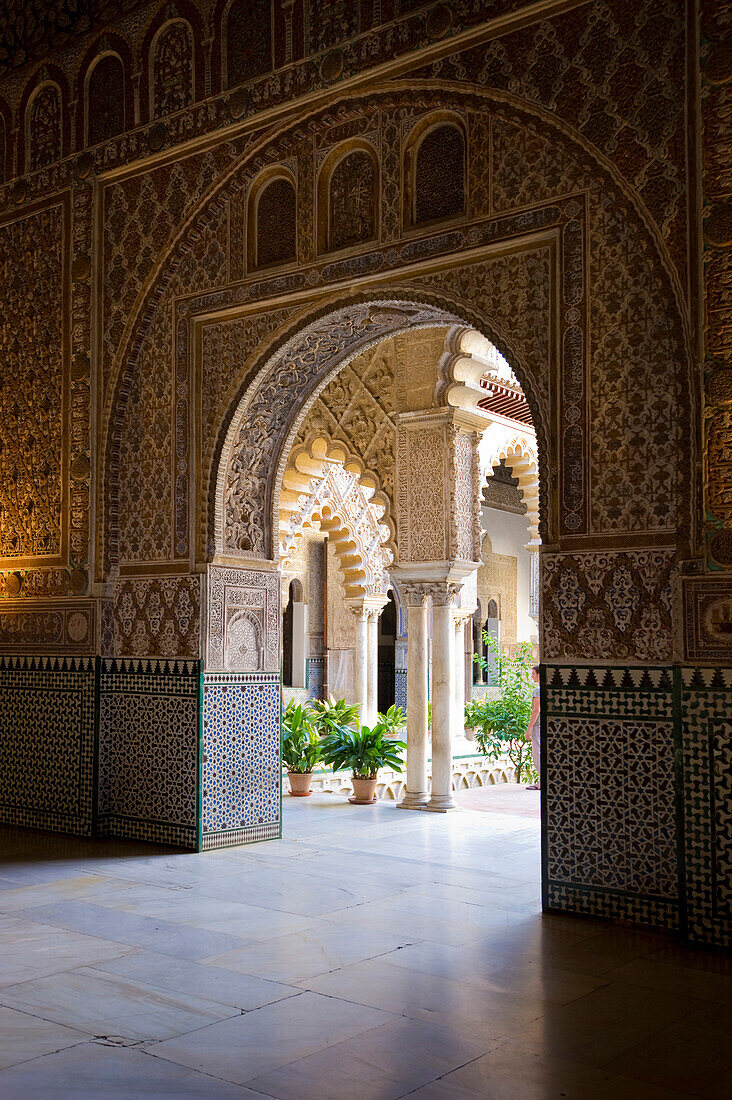 Archway, Alcazar, Seville, Andalusia, Spain