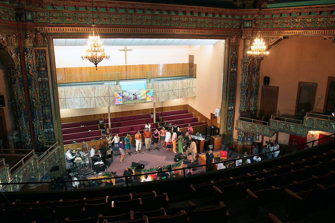 End of the Gospel Service in the First Corinthian Baptist Church Set Up in a Former Theater, Harlem, Manhattan, New York City, New York State, United States
