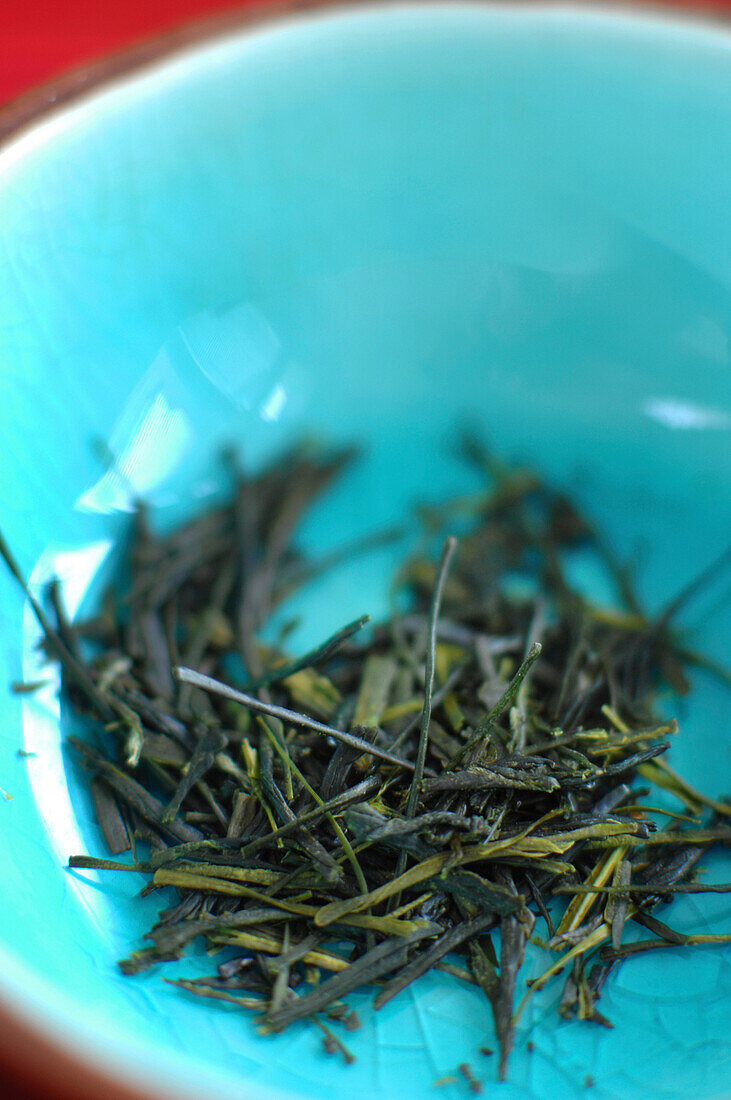 Leaves of High Quality Japanese Green Tea (Gyokuro) with a Mild Seaweed Taste and Antioxidant Properties, Japan, Asia