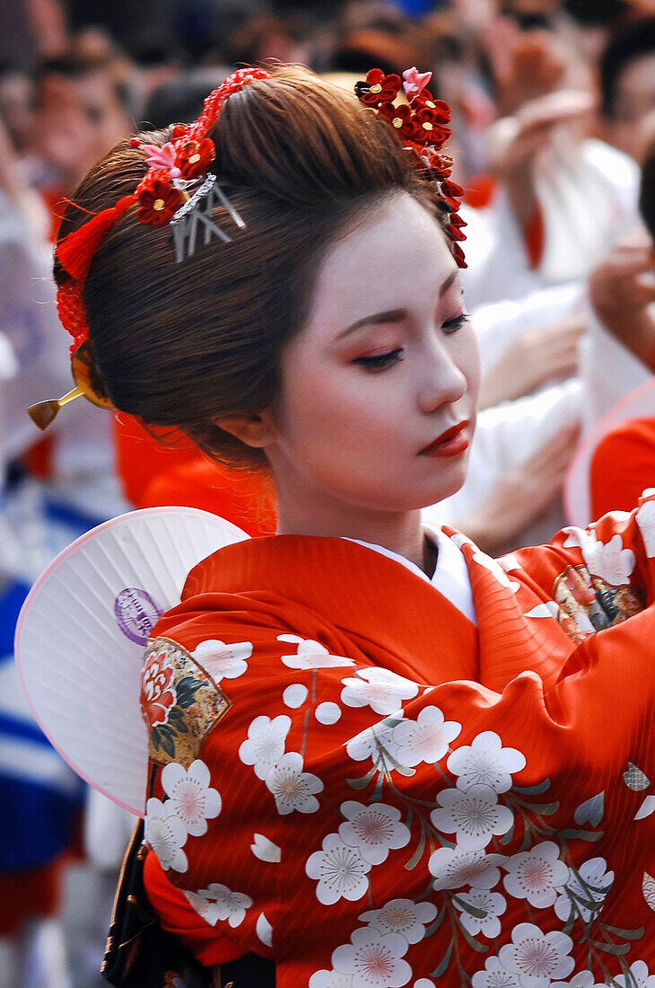 Japanese Woman Dressed As a Maiko (Apprentice Geisha) and Wearing the Traditional Makeup (Doran) During the Feudal Festival of the Lords, the Daimyo Gyoretsu, When the Japanese Dress Up in Period Costumes, Japan, Asia