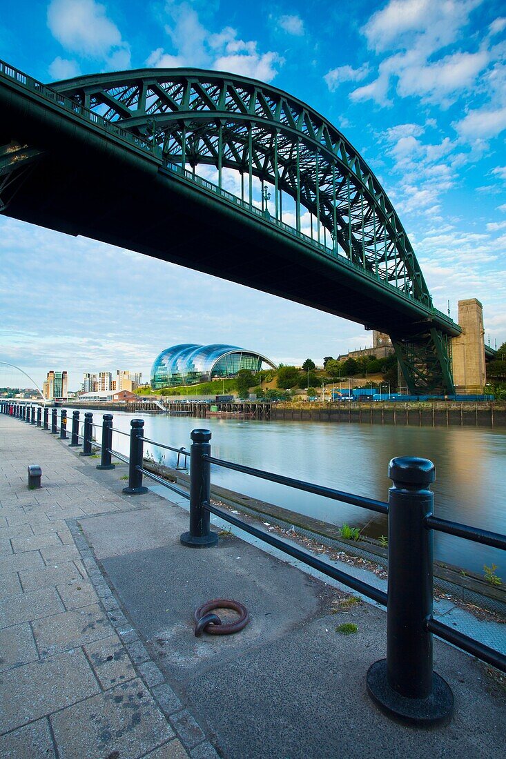 England, Newcastle upon Tyne, The Tyne Bridge The iconic Tyne Bridge, stretching across the River Tyne Quayside